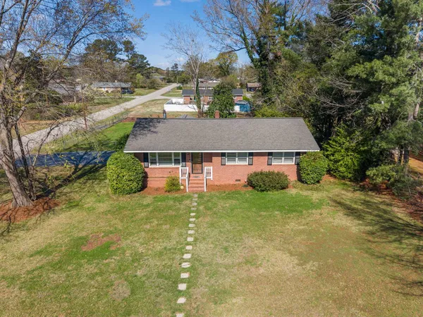 $259,900 | 142 Woodhaven Drive, Spartanburg, SC 29307