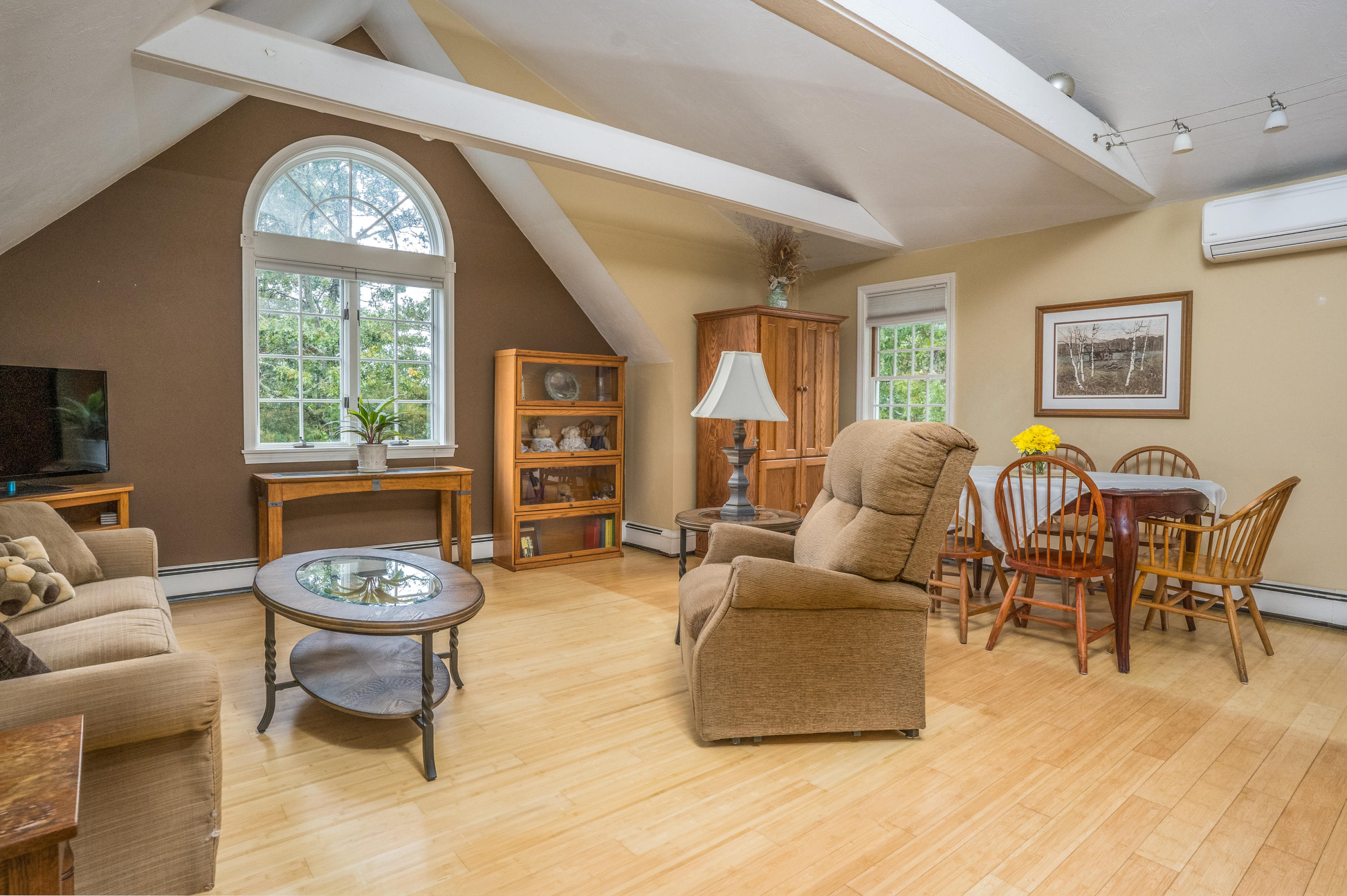 248 Long Pond Road Brewster, MA 02631 - Photo 29 of 45 Suite Sitting Room