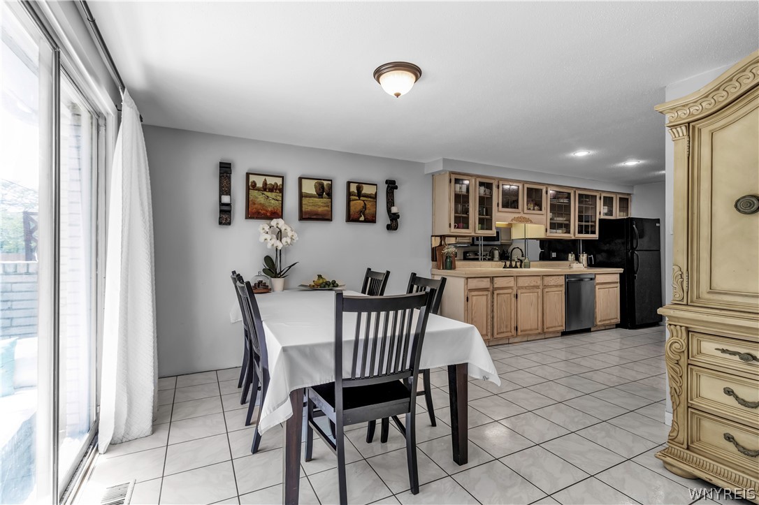 16 Harrogate Square Amherst, NY 14221 - Photo 13 of 29