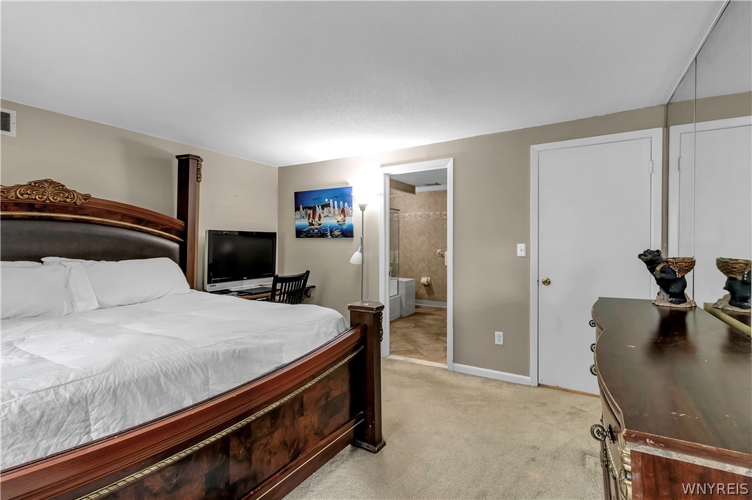 16 Harrogate Square Amherst, NY 14221 - Photo 17 of 29