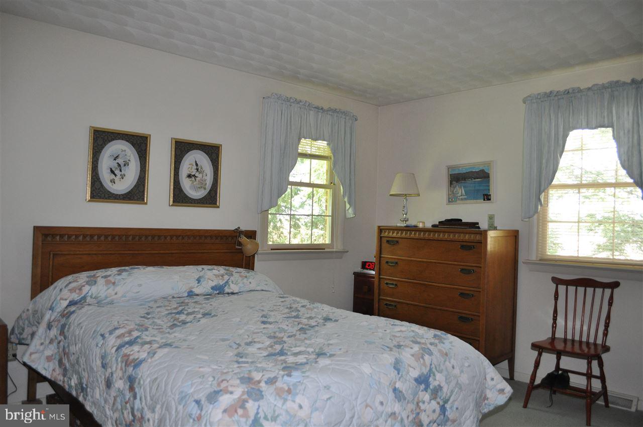 525 Bairs Road York, PA 17408 - Photo 22 of 30
