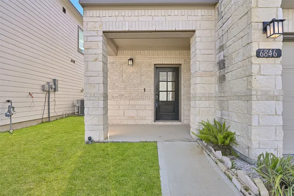 $2,500 | 6846 Termino Lane, Rosharon, TX 77583