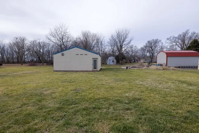 $209,000 | 306 South Chestnut Street, Earl Park, IN 47942