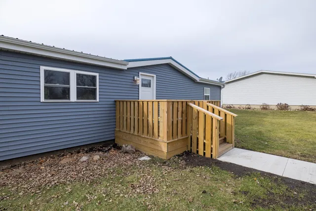 $209,000 | 306 South Chestnut Street, Earl Park, IN 47942