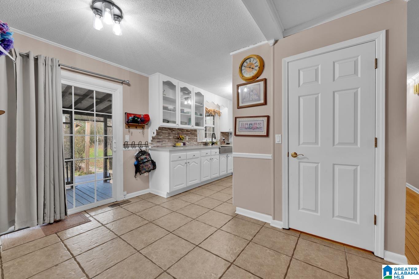 304 6th Street West Jasper, AL 35501 - Photo 5 of 48