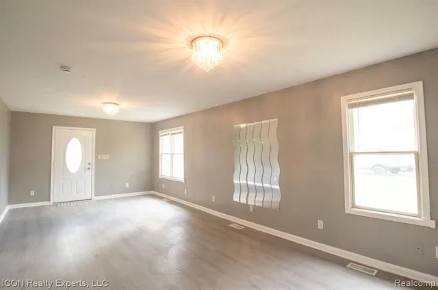 $1,500 | 743 Hollister Street, Pontiac, MI 48340