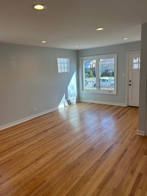 2358 Hainsworth Avenue North Riverside, IL 60546 - Photo 4 of 13