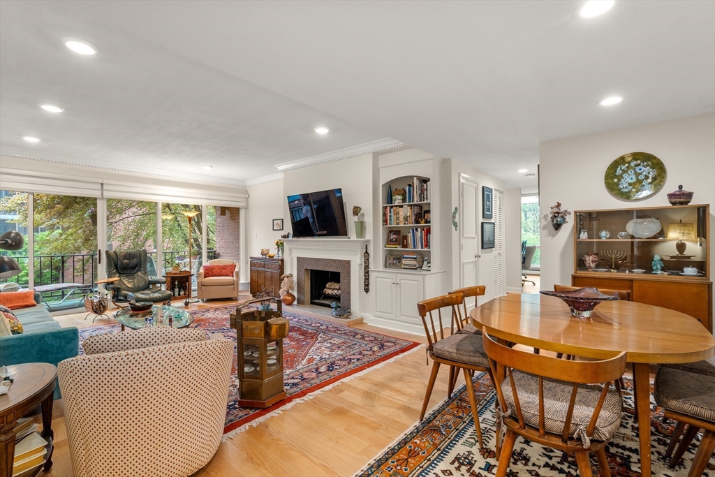 85 Grove Street, Unit 207 Wellesley, MA 02482 - Photo 12 of 27