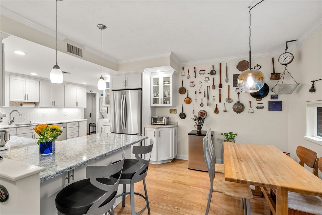 85 Grove Street, Unit 207 Wellesley, MA 02482 - Photo 4 of 27