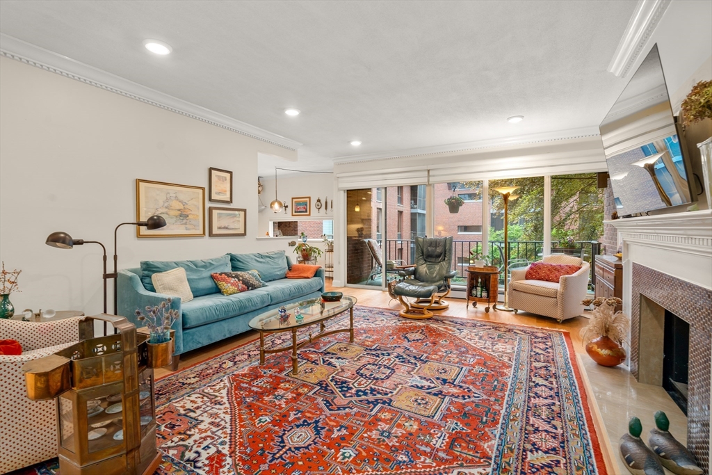 85 Grove Street, Unit 207 Wellesley, MA 02482 - Photo 8 of 27