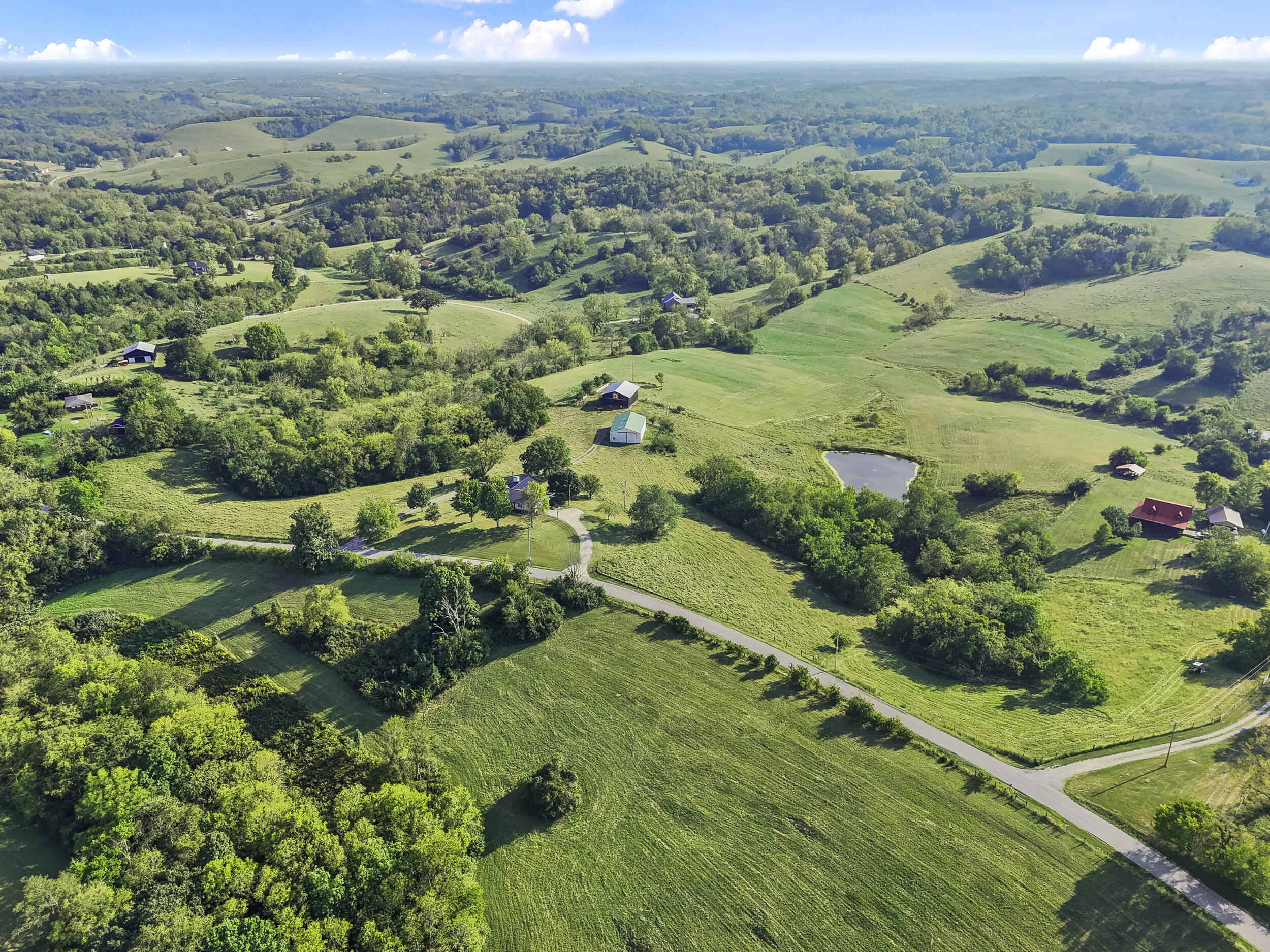 1039 Cole Road Winchester, KY 40391 - Photo 62 of 75 77_dji_20260917171525_0238_d