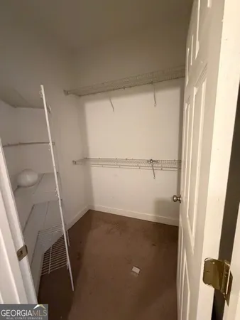 a view of utility room