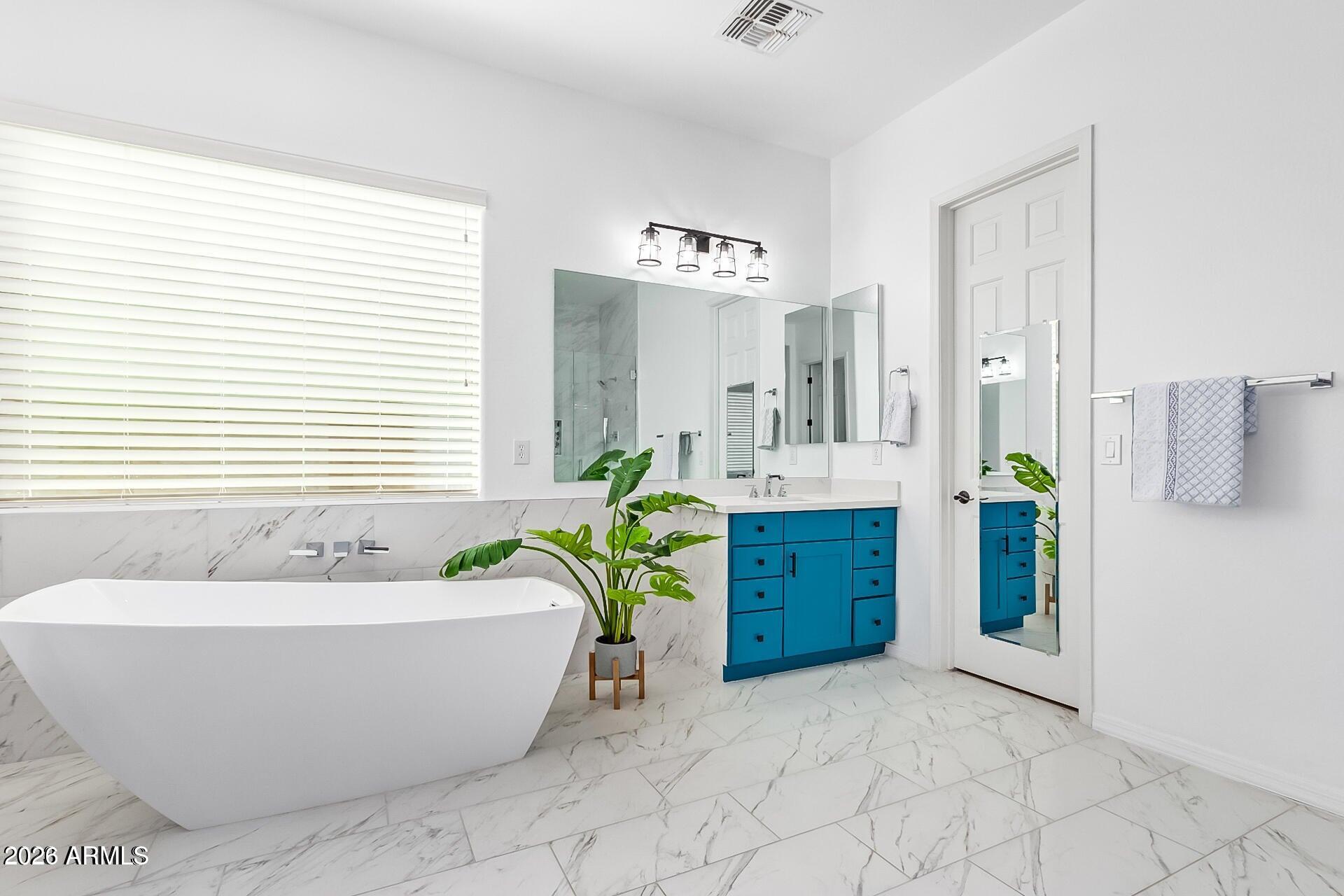 1528 West Red Bird Road Phoenix, AZ 85085 - Photo 15 of 27 20230125200920281261000000-o