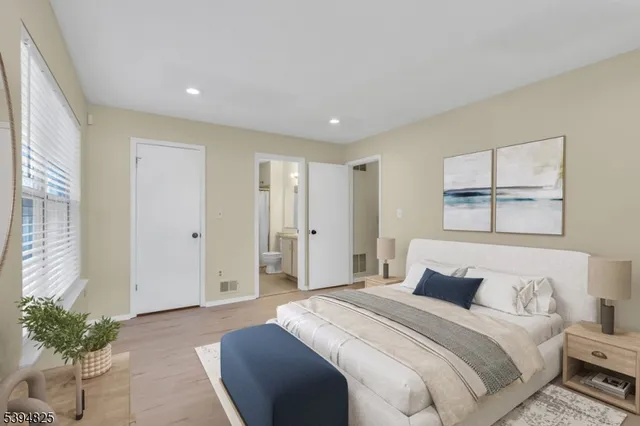 $389,999 | 3010 Doolittle Drive, Bridgewater, NJ 08807