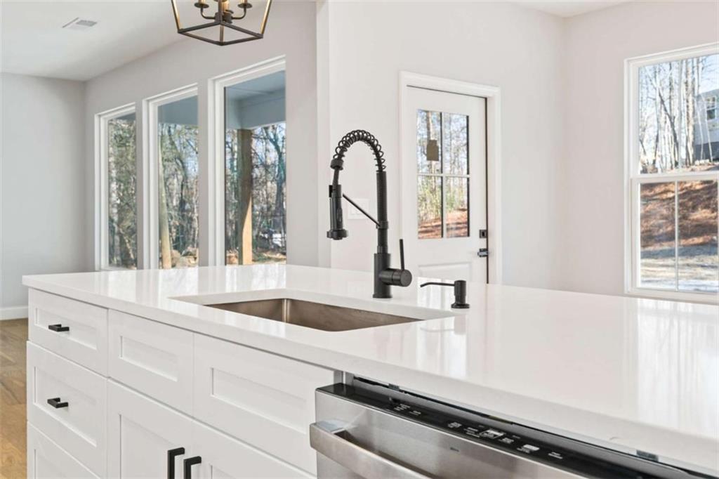 6144 Cardinal Drive Gainesville, GA 30506 - Photo 19 of 64