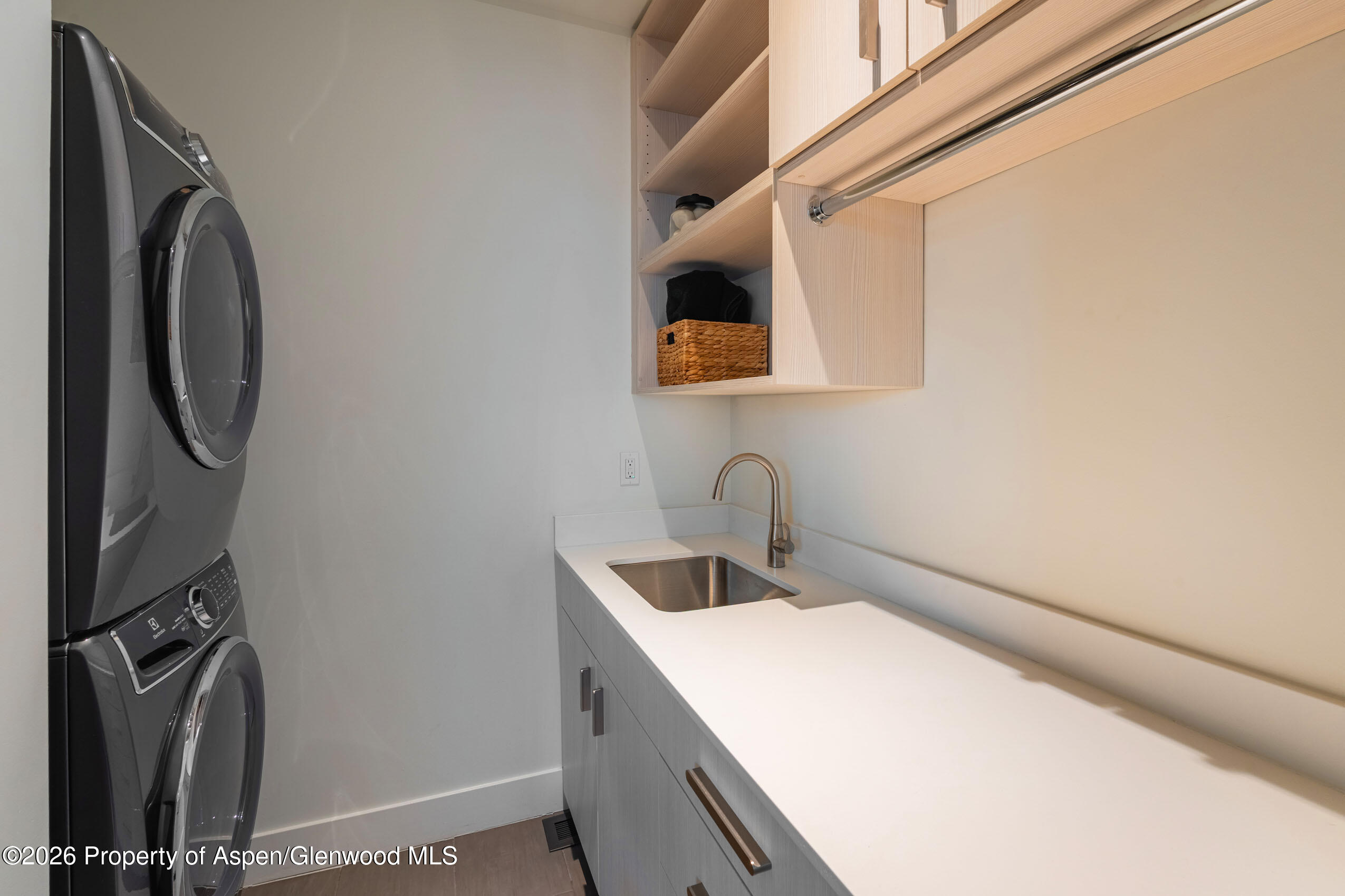 22856 Two Rivers Road Basalt, CO 81621 - Photo 34 of 40 Laundry