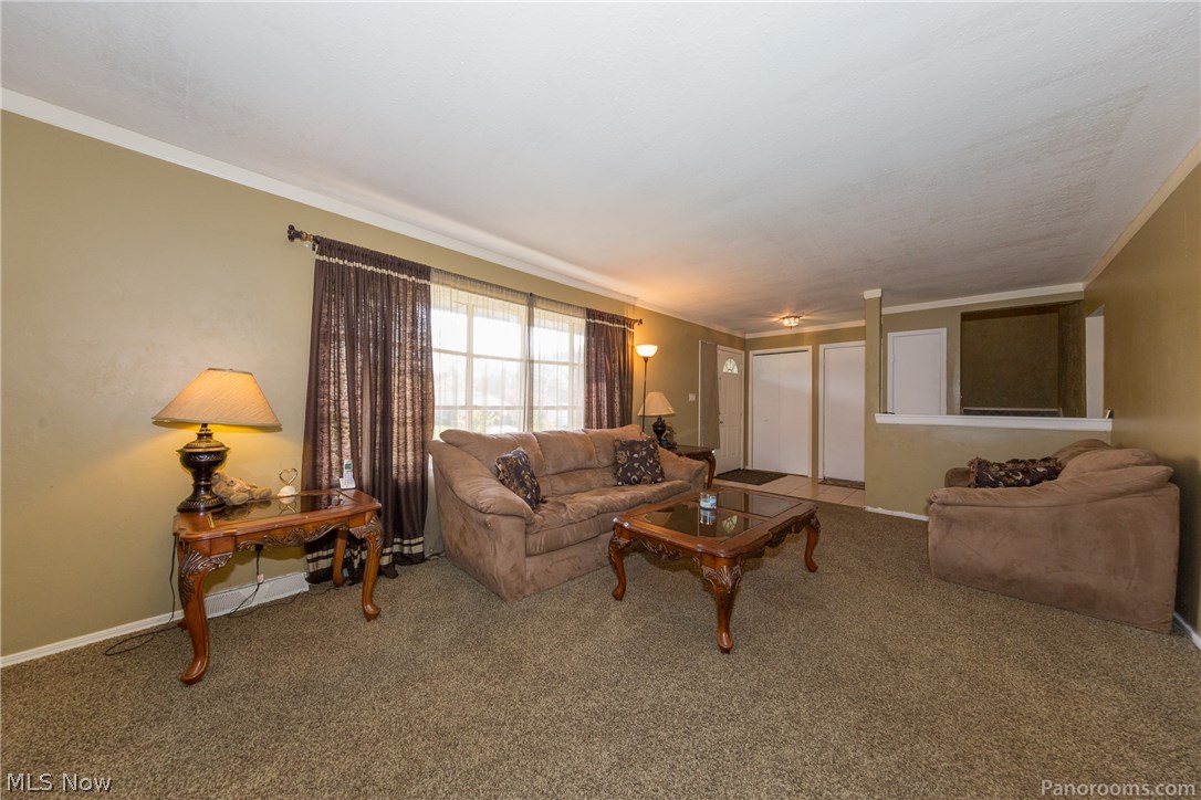 4621 Telhurst Road South Euclid, OH 44121 - Photo 2 of 33