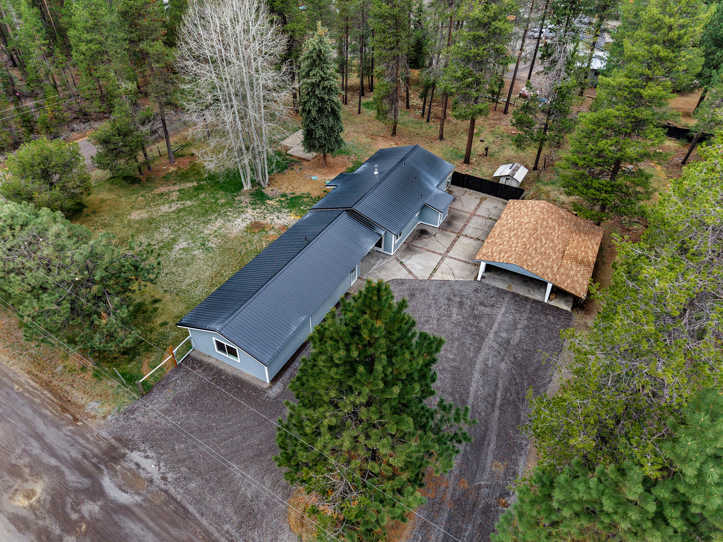 51448 Cedar Road La Pine, OR 97739 - Photo 38 of 46