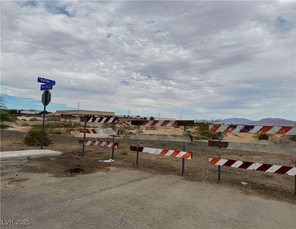 West Mayflower Avenue North Las Vegas, NV 89030 - Photo 15 of 20