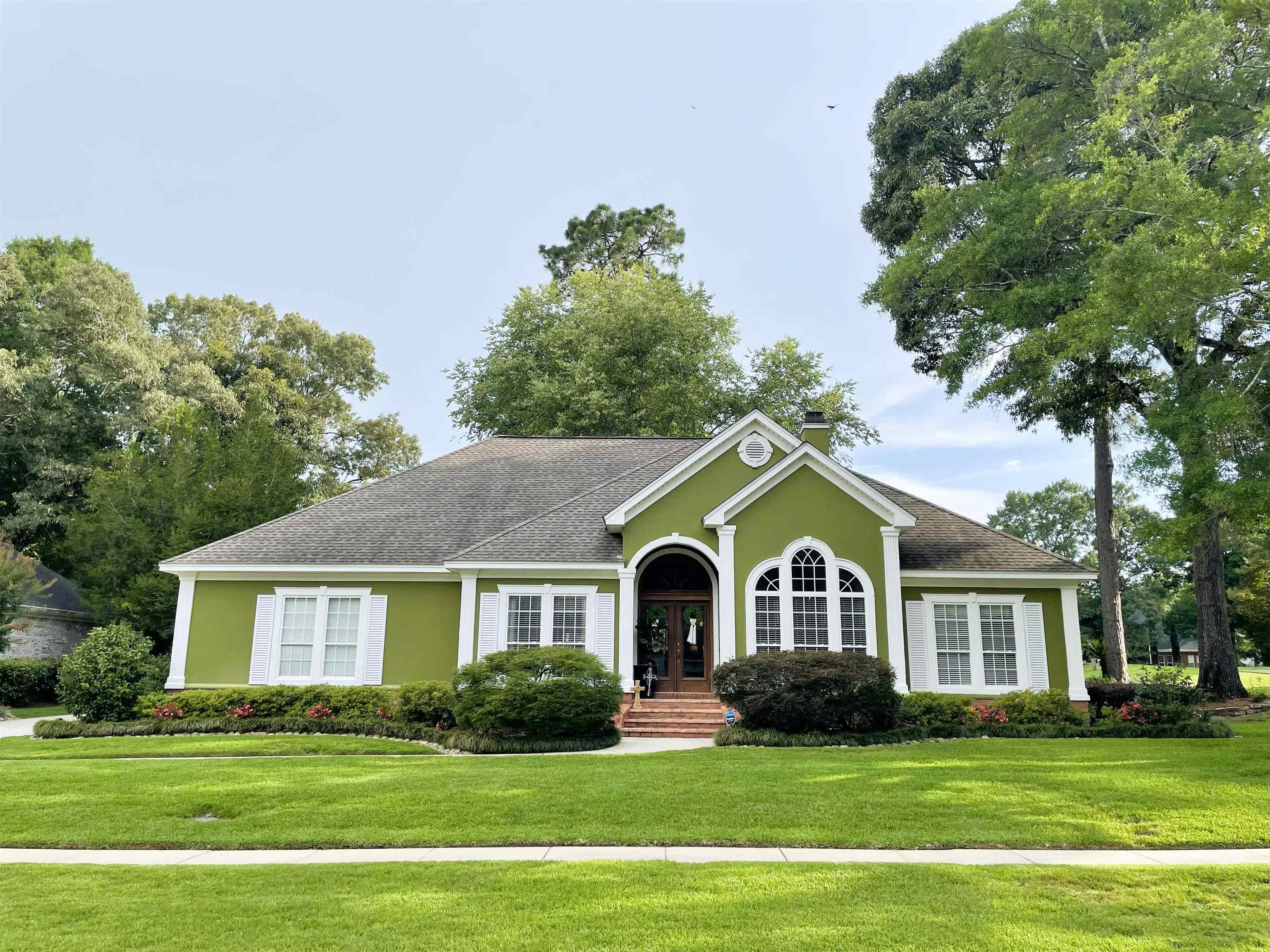 9849 Aspen Circle Daphne, AL 36527 - Photo 1 of 32