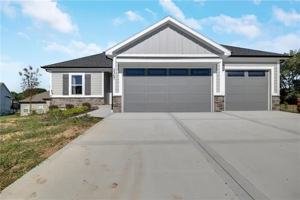 $539,900 | 2367 Northeast Skopelos Court, Blue Springs, MO 64029