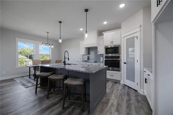 $539,900 | 2367 Northeast Skopelos Court, Blue Springs, MO 64029