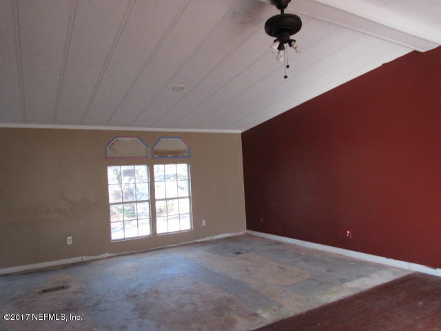 951 Jones Road, Unit 1 Jacksonville, FL 32220 - Photo 6 of 12 Living room