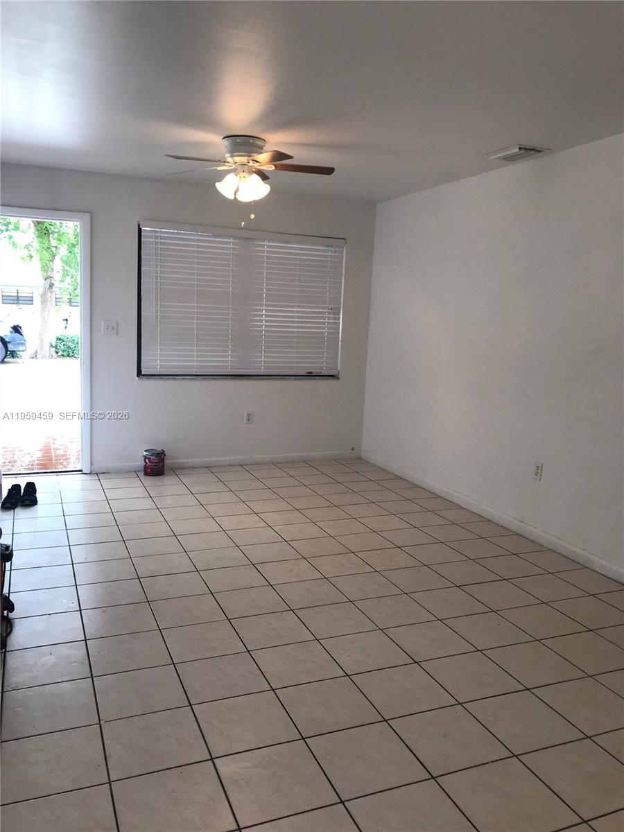 1017 Southwest 8th Street, Unit 14 Hallandale Beach, FL 33009 - Photo 5 of 8