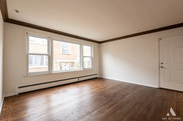 $179,900 | 2322 South 17th Avenue, Unit 5, North Riverside, IL 60546