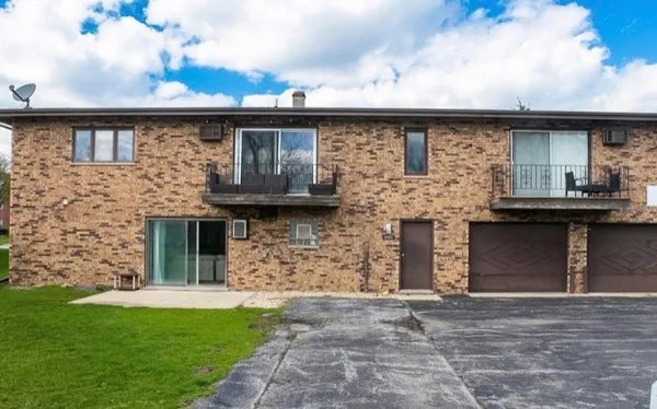 $167,000 | 5739 129th Street, Unit 1B, Crestwood, IL 60418