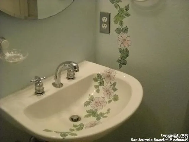 $225,000 | 6664 Snow Meadow Drive, Converse, TX 78109