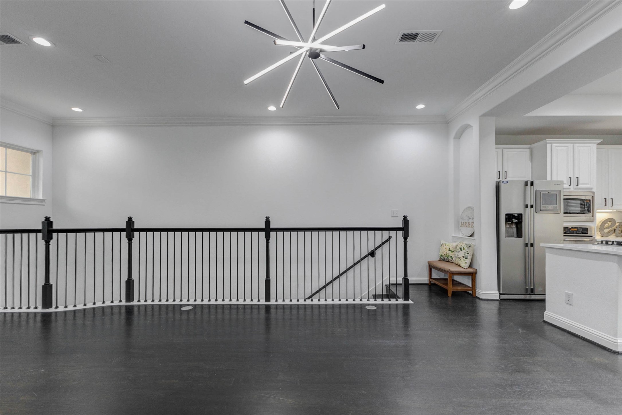 19 Versante Court Houston, TX 77070 - Photo 13 of 40 An AMAZING place to host diner parties!