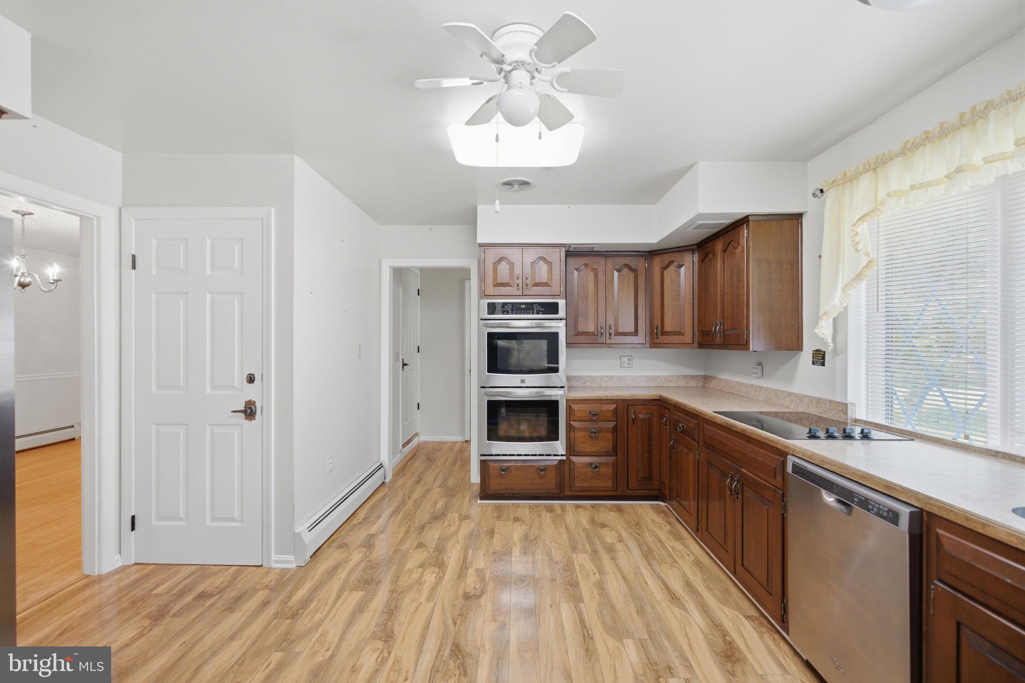 1439 Bedington Road Martinsburg, WV 25404 - Photo 19 of 54 Kitchen