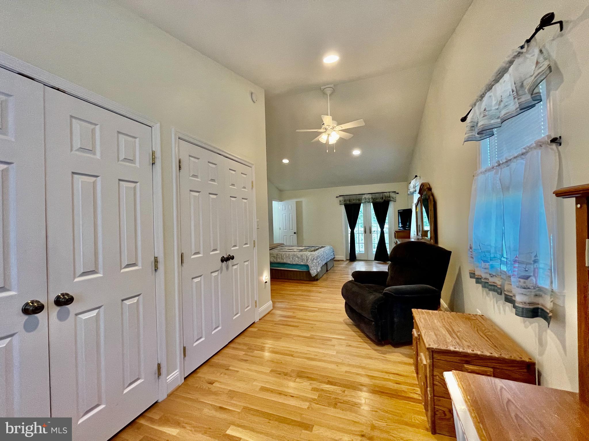 1270 Calvert Beach Road St. Leonard, MD 20685 - Photo 13 of 31 a living room with furniture