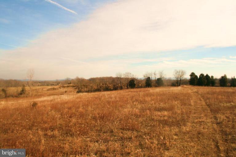 436 Featherbed Road Martinsburg, WV 25404 - Photo 1 of 7 Pasture