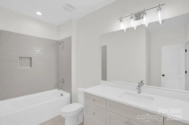 $1,525,000 | 4918 Buckingham Drive, Charlotte, NC 28209