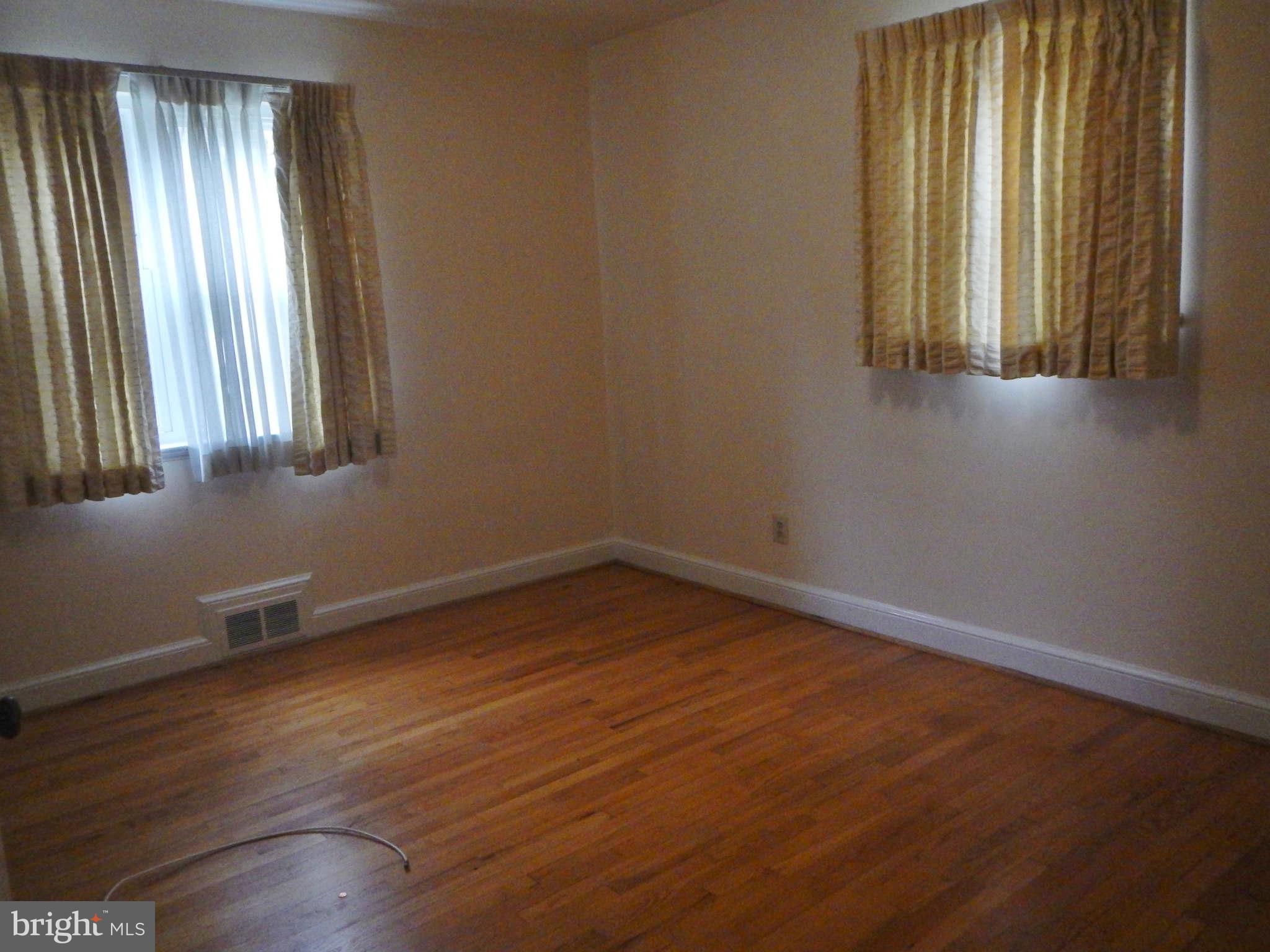 3105 North Toronto Street Arlington, VA 22213 - Photo 8 of 11 Bedroom