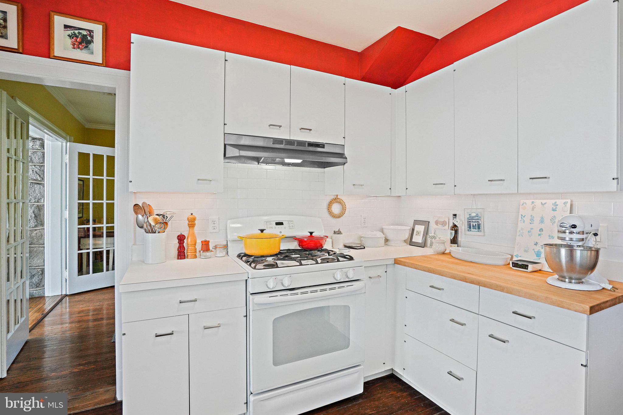 3612 Albemarle Street Northwest Washington, DC 20008 - Photo 11 of 42