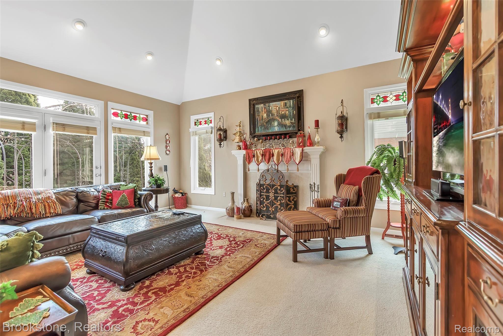 4110 Ridge Side Drive Rochester, MI 48306 - Photo 14 of 51 4110-Ridge-Side-Dr-Rochester-MI-19.jpg