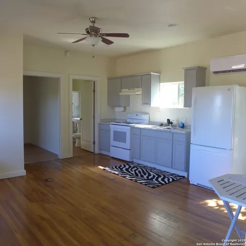 $1,250 | 23 B Highway 87, Unit B, Comfort, TX 78013