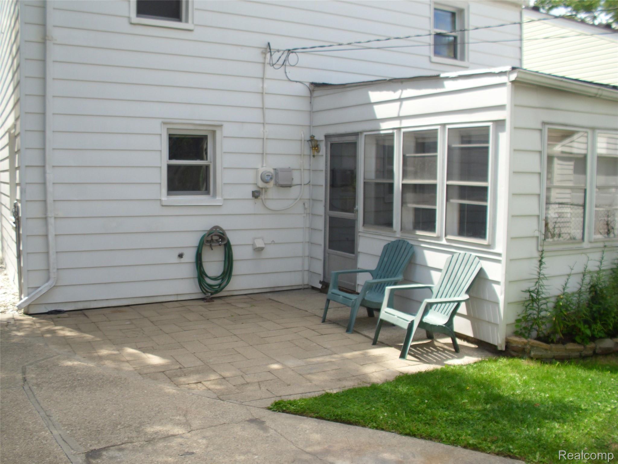 8651 Harding Street Center Line, MI 48015 - Photo 33 of 43 DSCI3185.JPG