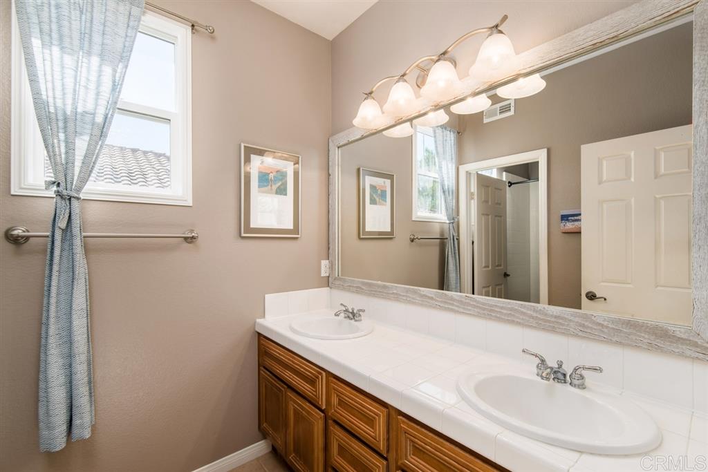 1162 Mariposa Road Carlsbad, CA 92011 - Photo 22 of 25 Gallery Image 22