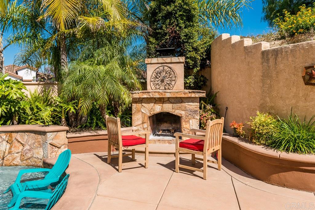 1162 Mariposa Road Carlsbad, CA 92011 - Photo 8 of 25 Gallery Image 8