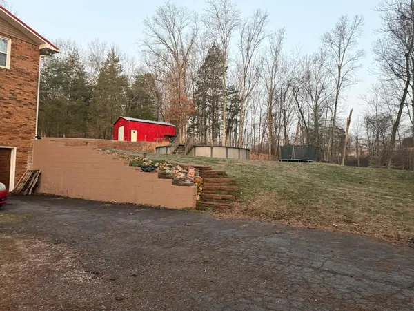 $475,000 | 10819 Highway 13, Cumberland City, TN 37050