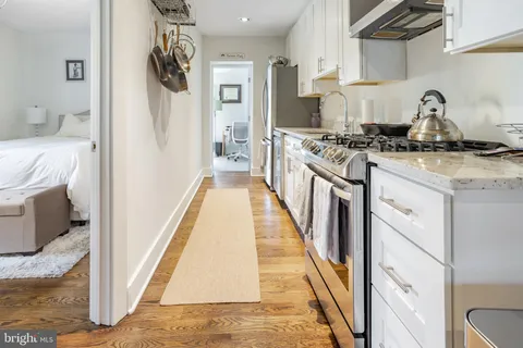 $2,250 | 1659 Holbrook Street Northeast, Unit 1, Washington, DC 20002