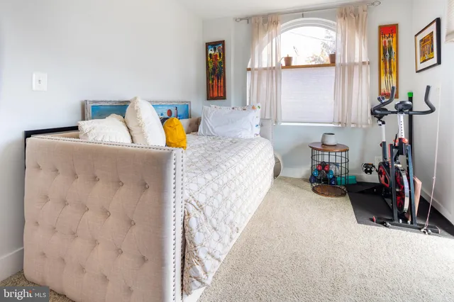 $2,250 | 1659 Holbrook Street Northeast, Unit 1, Washington, DC 20002