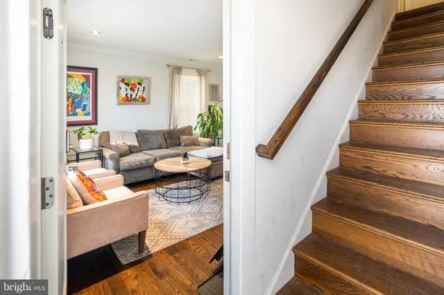 $2,250 | 1659 Holbrook Street Northeast, Unit 1, Washington, DC 20002