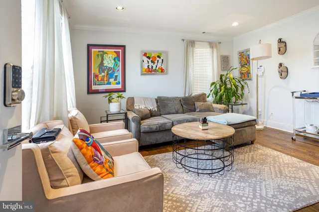 $2,250 | 1659 Holbrook Street Northeast, Unit 1, Washington, DC 20002