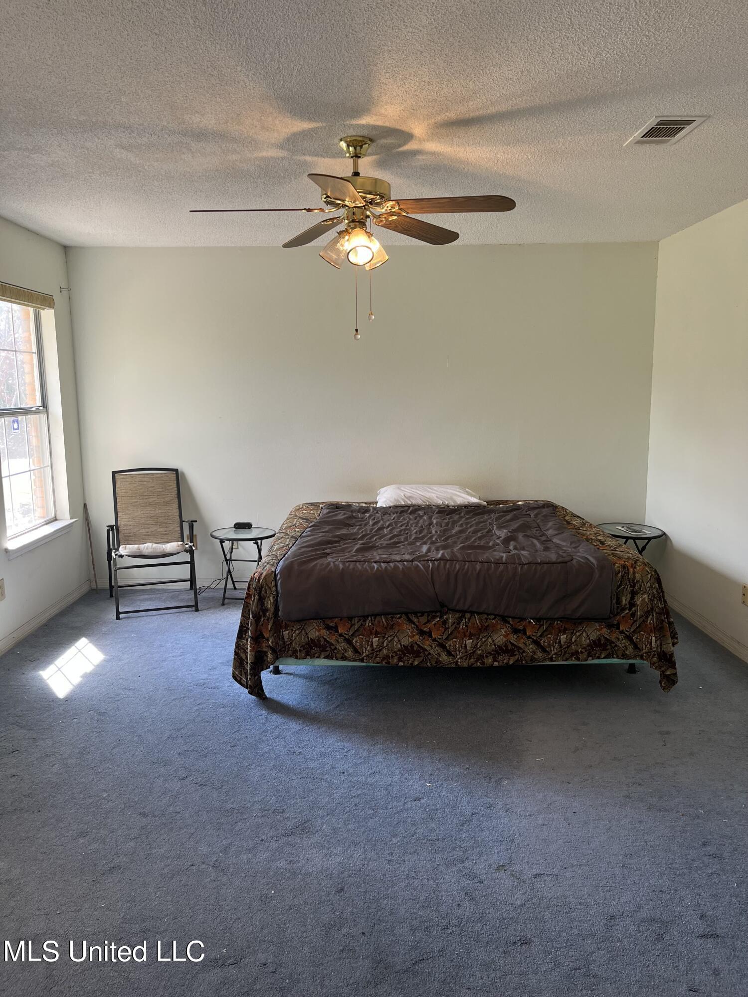 2300 Starfish Road Gautier, MS 39553 - Photo 8 of 22 IMG_1830