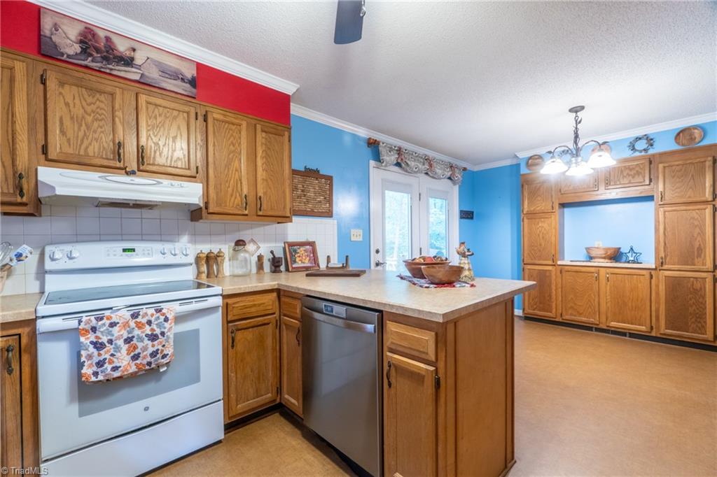 5109 Friendship Circle Road East Bend, NC 27018 - Photo 30 of 48 Gallery Image 30